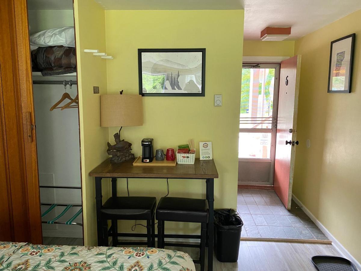 Londonderry Snowdon Chalet Motel מראה חיצוני תמונה