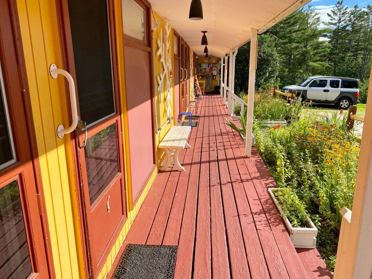 Londonderry Snowdon Chalet Motel מראה חיצוני תמונה